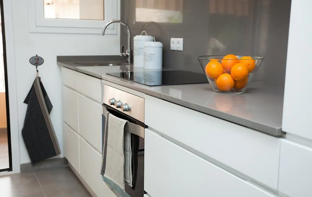 Charming & Quiet Park Guell Apartment Barcelona